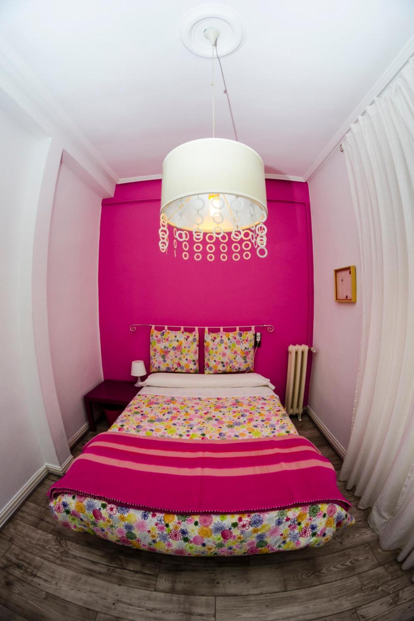Pension Blanca B&B Леон Екстериор снимка
